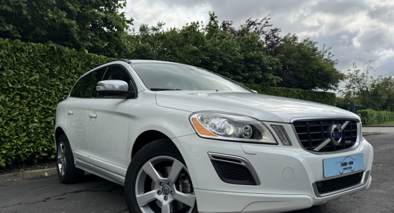 VOLVO XC60 R DESIGN