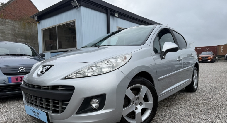 PEUGEOT 207 ESSENCE AUTOMATIQUE